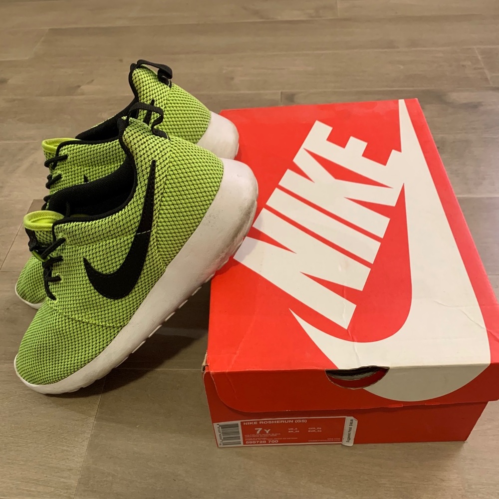 Nike Roshe Run Lime Green
